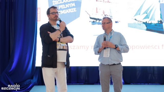 Filmy w morskim klimacie można oglądać w szczecińskim Parku Żeromskiego. W ramach finału regat The Tall Ships Races stanęło tam kino żeglarskie.