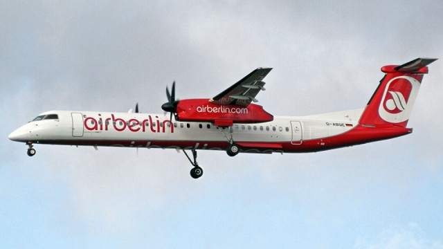 Drugi co do wielkości niemiecki przewoźnik lotniczy ogłosił upadłość. Główny akcjonariusz Air Berlin, linie Etihad z Abu Zabi zdecydowały, że nie będą dalej finansować spółki. Rząd federalny udzielił pożyczki pomostowej, co umożliwi przedsiębiorstwu prowadzenie działalności przez jakiś czas, szczególnie w obecnym okresie urlopowym.