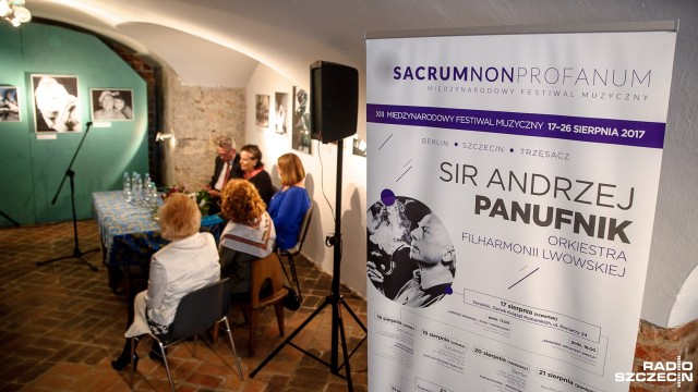 Rozpoczął się XIII Międzynarodowy Festiwal Muzyczny Sacrum Non Profanum. Rozpoczął się wyjątkowo - nie od koncertu, ale od wernisażu wystawy zdjęć wdowy po polskim kompozytorze Andrzeju Panufniku.