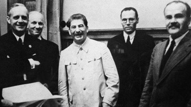 W tajnym protokole nazistowskie Niemcy i sowiecka Rosja podzieliły strefy wpływów w Europie Środkowo-Wschodniej.