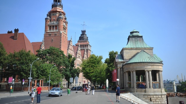 Wejście główne do Urzędu Wojewódzkiego w Szczecinie będzie nieczynne przez kilka miesięcy. To z powodu remontu.