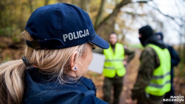 Minister Mariusz Błaszczak powiedział na antenie Jedynki w Sygnałach Dnia, że funkcjonariusze przystępujący do służby mogą liczyć na wzrost uposażenia, który jego zdaniem powinien być adekwatny do wzrostu gospodarczego.