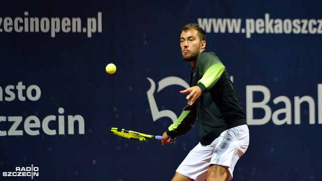 Jerzy Janowicz awansował do ćwierćfinału tenisowego turnieju Pekao Szczecin Open. Polak w drugiej rundzie wygrał z Francuzem Kennem De Scheppersem 6:1, 7:6.