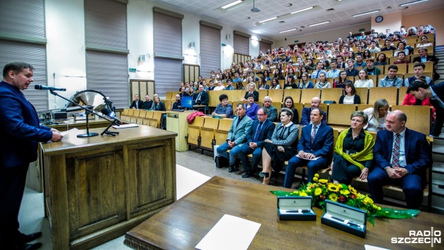 Na razie wygląda na przestarzałe, ale może spełniać swoją funkcję, a miasto daje pieniądze aby je doposażyć. Chodzi o Centralne Międzyszkolne Laboratorium Fizyczne.