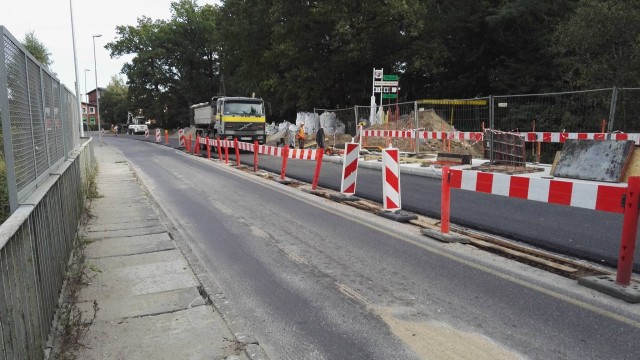 Jeden pas jezdni na remontowanym wiadukcie w Mścięcinie zostanie zamknięty w piątek o godzinie 9.