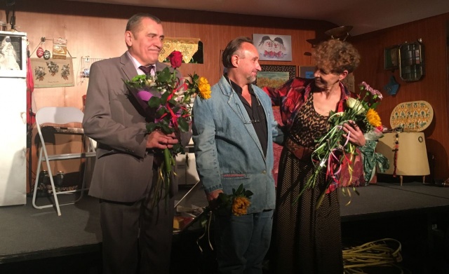 Spektakl z okazji jubileuszu czterdziestolecia pracy artystycznej Anny Januszewskiej i Grzegorza Młudzika w sobotę w Teatrze Małym, czyli scenie kameralnej Teatru Współczesnego w Szczecinie.