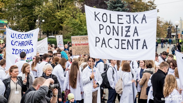 Rezydenci protestują. RSnW: Zmiany w służbie zdrowia są konieczne