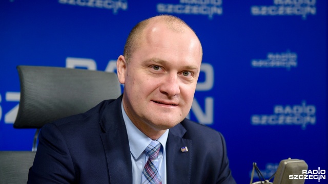 Pomoc osobom poszkodowanym w wyniku wybuchu gazu na Niebuszewie zapowiada prezydent Szczecina. Piotr Krzystek w Rozmowach pod krawatem mówił, że jeśli mieszkania w kamienicy przy ulicy Gdyńskiej nie będą nadawały się do zamieszkania, to urzędnicy przygotują lokale zastępcze.