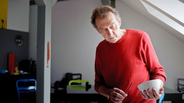 Spotkanie ze światowej sławy artystą w środę w Szczecinie. Marek Cecuła przez lata pracował i wykładał na uczelni artystycznej w Nowym Jorku, tworzy ceramikę.