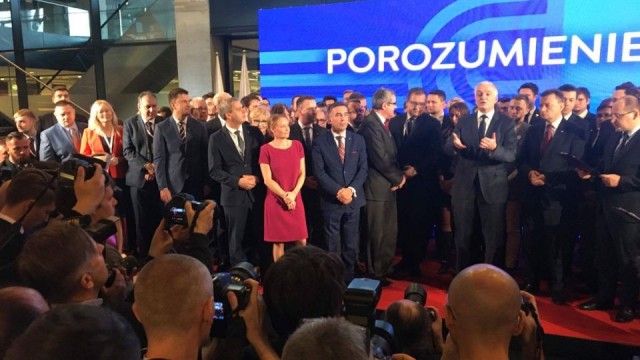 Porozumienie - tak nazywa się nowa partia Jarosława Gowina. Poinformował o tym sam lider na zorganizowanym w Warszawie kongresie założycielskim ugrupowania.