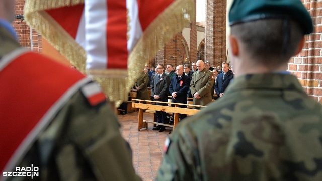Wszystkim, którzy oddali życie za ojczyznę wyrażamy dziś serdeczne wdzięczność - mówił podczas homilii w szczecińskiej katedrze biskup Henryk Wejman.