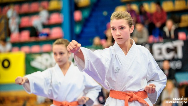 Reprezentanci klubu Bushikan Szczecin dominowali w jubileuszowym X Turnieju Nadziei w Karate WUKF o Puchar Prezydenta Szczecina. W hali przy ulicy Twardowskiego szczecinianie trumfowali w większości kategorii wiekowych. Najlepszym zawodnikiem został Paweł Juraszek z Bushikana, który zajął pierwsze miejsca w konkurencji kata oraz kumite.