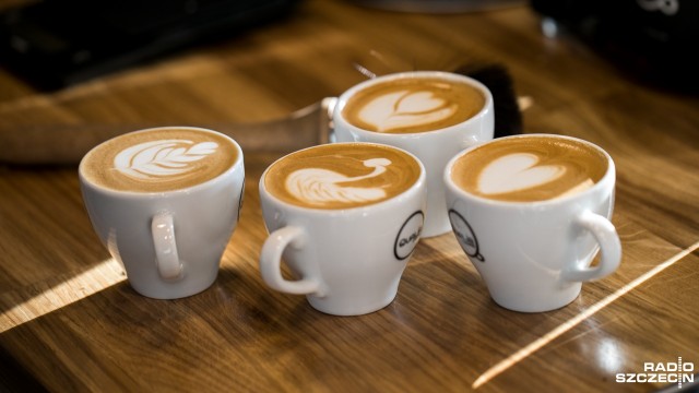 24 baristów z całego kraju, najwymyślniejsze wzory na małej czarnej i dużo dobrego aromatu - to wszystko podczas Szczecińskiego Święta Kawy połączonego z walką o Puchar Latte Art. Impreza odbędzie się w najbliższą sobotę.