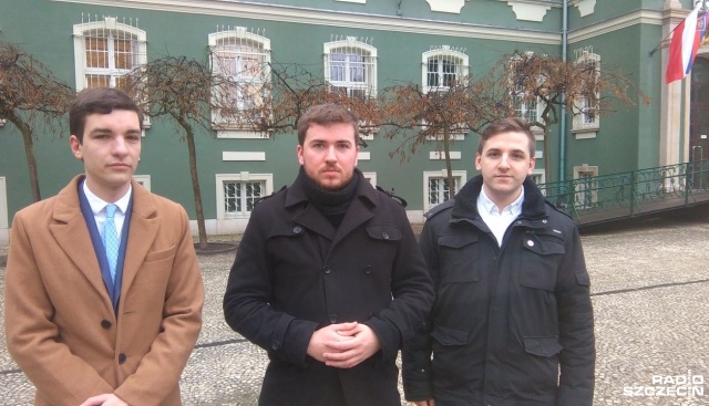 Prezydent zadłuża miasto na koszt przyszłych pokoleń - twierdzą przedstawiciele Stowarzyszenia KoLiber. To organizacja zrzeszająca młode osoby o poglądach konserwatywno-liberalnych.