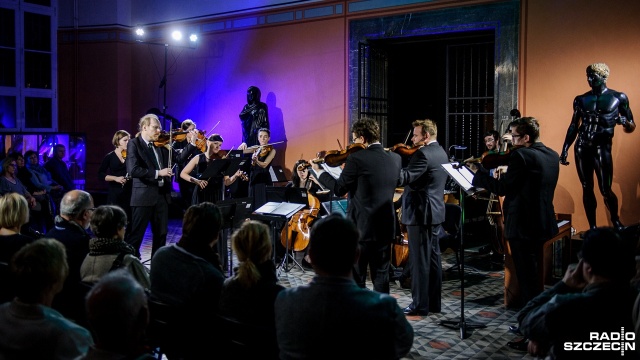 Dzieła Telemanna, Vivaldiego oraz polska i ukraińska muzyka współczesna zabrzmiały obok siebie podczas koncertu adwentowego w niedzielę wieczorem w Muzeum Narodowym w Szczecinie.