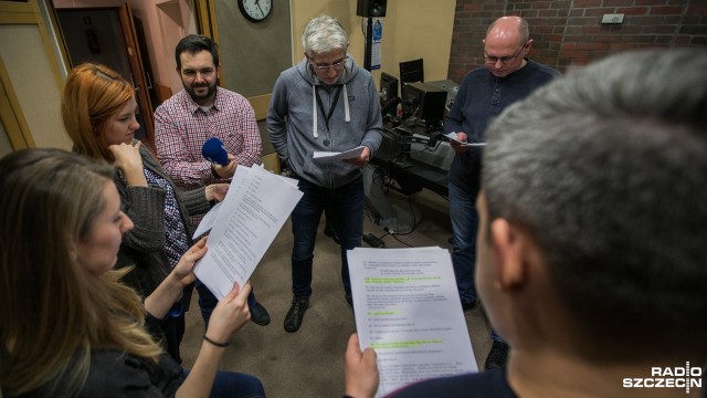 Z okazji Bożego Narodzenia Radio Szczecin przygotowało świąteczną bajkę. Jej tytuł to Raz, Dwa, Trzy, Mikołajem będziesz Ty. To nasz prezent dla wszystkich słuchaczy.