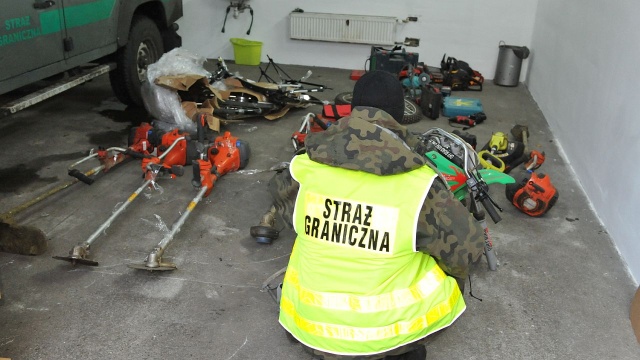 Strażnicy Graniczni ze Świnoujścia przechwycili motocykle, rower elektryczny i maszyny ogrodnicze.