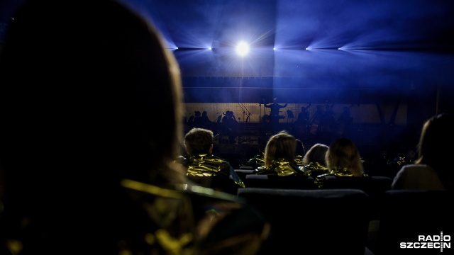 Orkiestra Akademii Beethovenowskiej pod batutą Wiktora Kociubana wystąpiła w niedzielę wieczorem w szczecińskiej filharmonii.