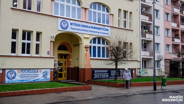 Blisko 70 procent niepełnosprawnych w Zachodniopomorskiem określa się jako osoby wykluczone - wynika z badań Wyższej Szkoły Humanistycznej w Szczecinie. Raport zamówił Urząd Marszałkowski. Ma być on podstawą do efektywnego wydatkowania unijnych funduszy.