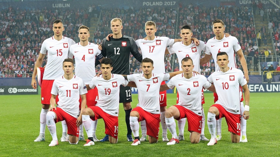 Młodzieżowa reprezentacja Polski w piłce nożnej przegrała w Lublinie ze Słowacją 1:2 w swoim pierwszym meczu mistrzostw Europy do lat 21. Fot. twitter.com/LaczyNasPilka