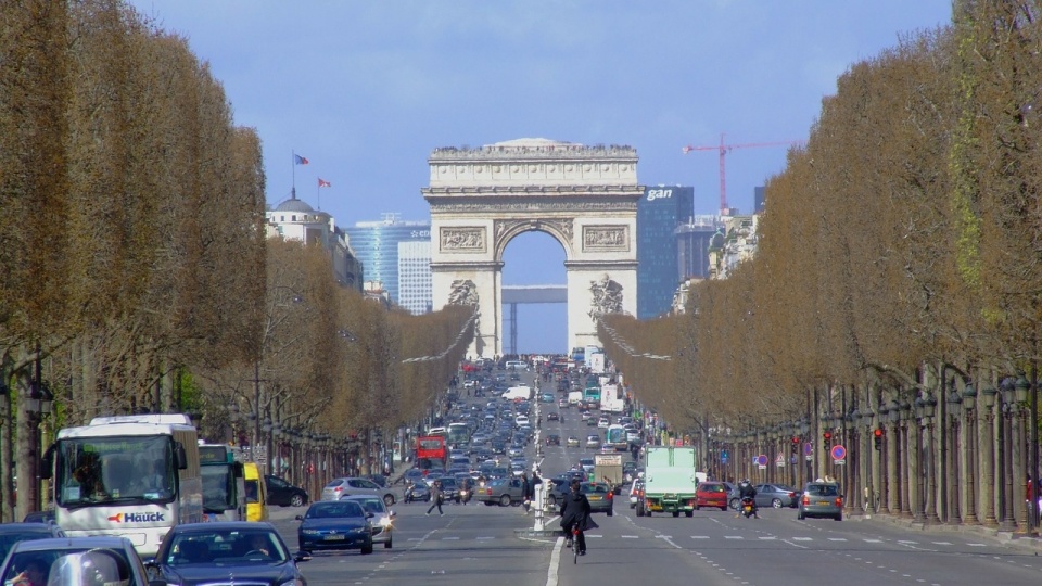 Łuk Triumfalny w Paryżu. Fot. www.pixabay.com/photo-91211 (domena publiczna)