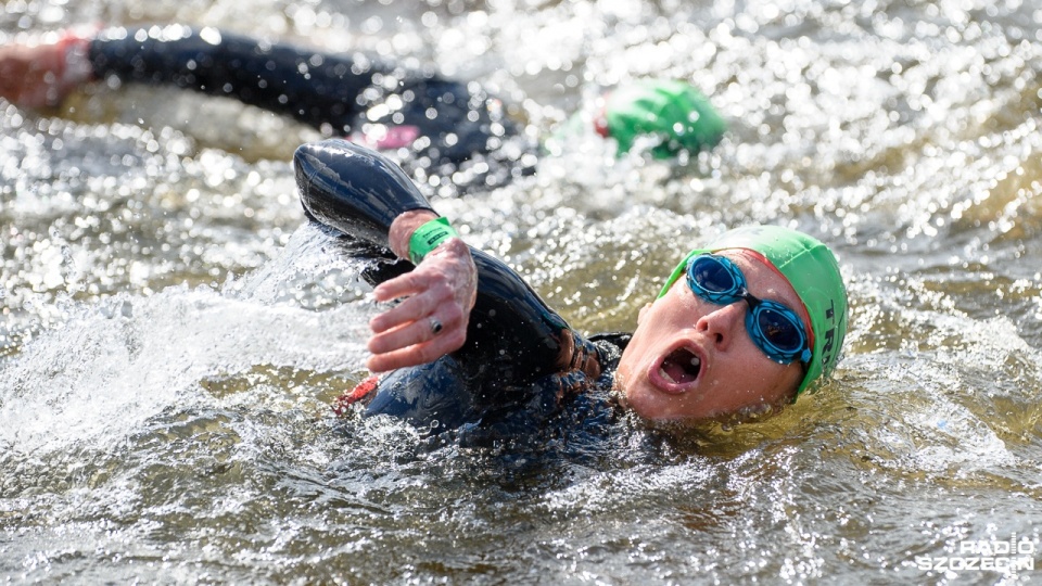 Prawdziwi twardziele rywalizują w szczecińskim triathlonie. Fot. Olaf Nowicki [Radio Szczecin]