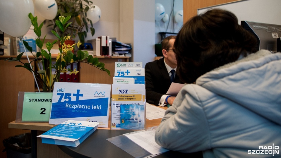 Stanowisko informacyjne Narodowego Funduszu Zdrowia. Fot. Olaf Nowicki [Radio Szczecin]
