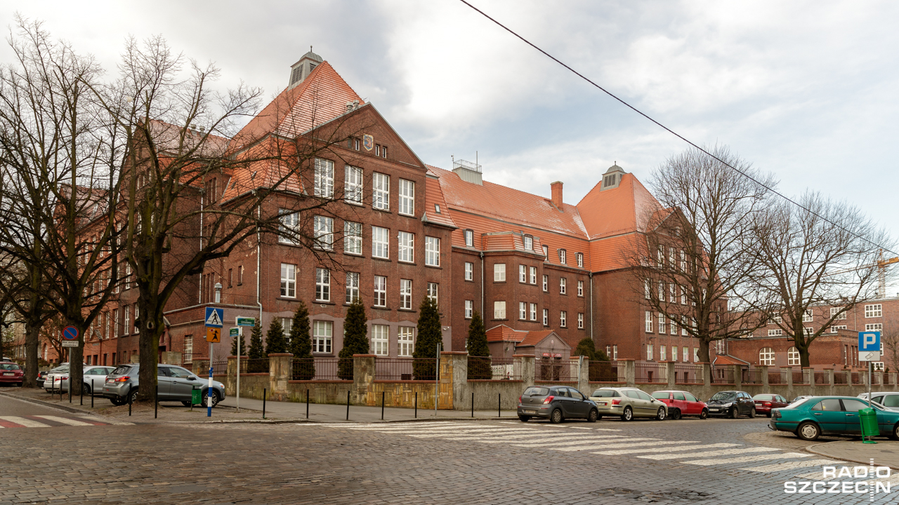 XIII Liceum Ogólnokształcące w Szczecinie spada w klasyfikacji szkół. Miesięcznik Perspektywy opublikował coroczny ranking liceów i techników.
