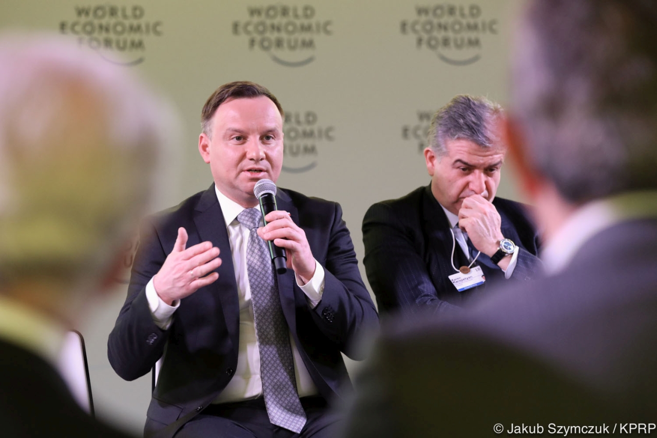 Zdaniem Andrzeja Dudy Komisja Europejska była celowo wprowadzana w błąd w kwestiach dotyczących reform wymiaru sądownictwa w Polsce.