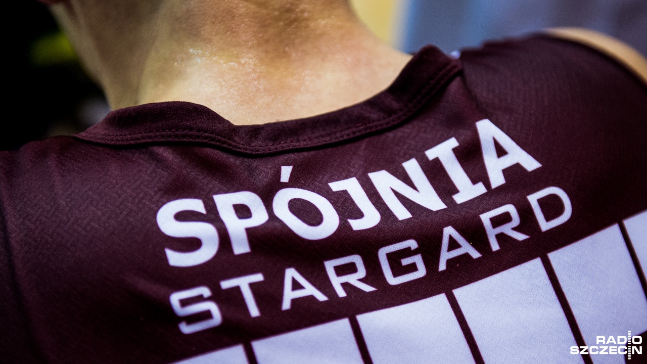 Maciej Raczyński i Konrad Koziorowicz będą w przyszłym sezonie ponownie reprezentowali PGE Spójnię Stargard.
