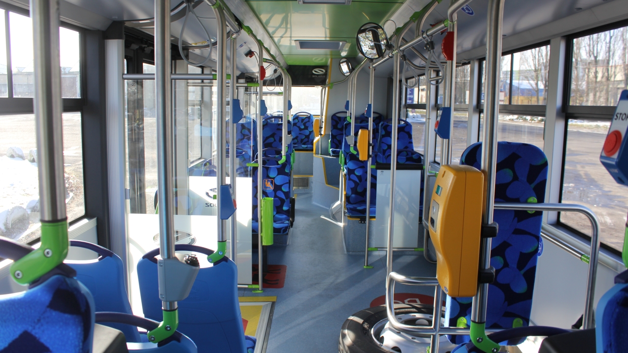 Od soboty zmieniają się rozkłady jazdy komunikacji miejskiej w Szczecinie. Część tramwajów i autobusów będzie kursować inaczej, niektóre linie zostaną zawieszone. To w związku z rozpoczynającymi się w piątek wakacjami.