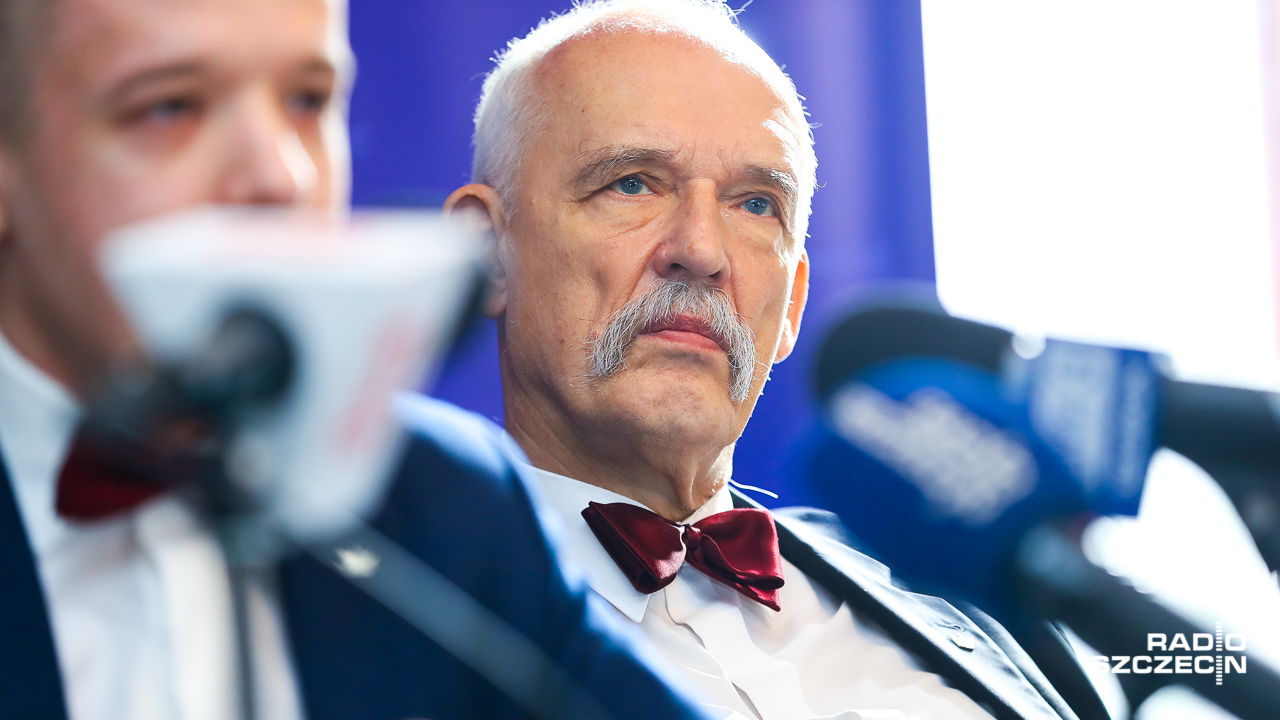Jeden z liderów Konfederacji oblany piwem na szczecińskich bulwarach.