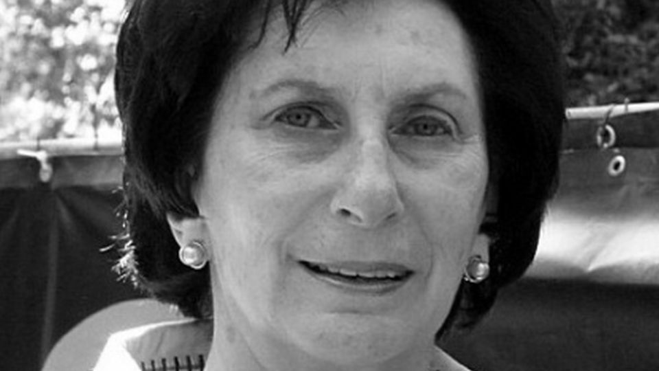 Uroczystości pogrzebowe Ireny Szewińskiej, mistrzyni w biegach sprinterskich i siedmiokrotnej medalistki olimpijskiej, odbędą się w czwartek w Warszawie. Najwybitniejsza polska lekkoatletka zostanie pochowana w Alei Zasłużonych na Cmentarzu Wojskowym na Powązkach.