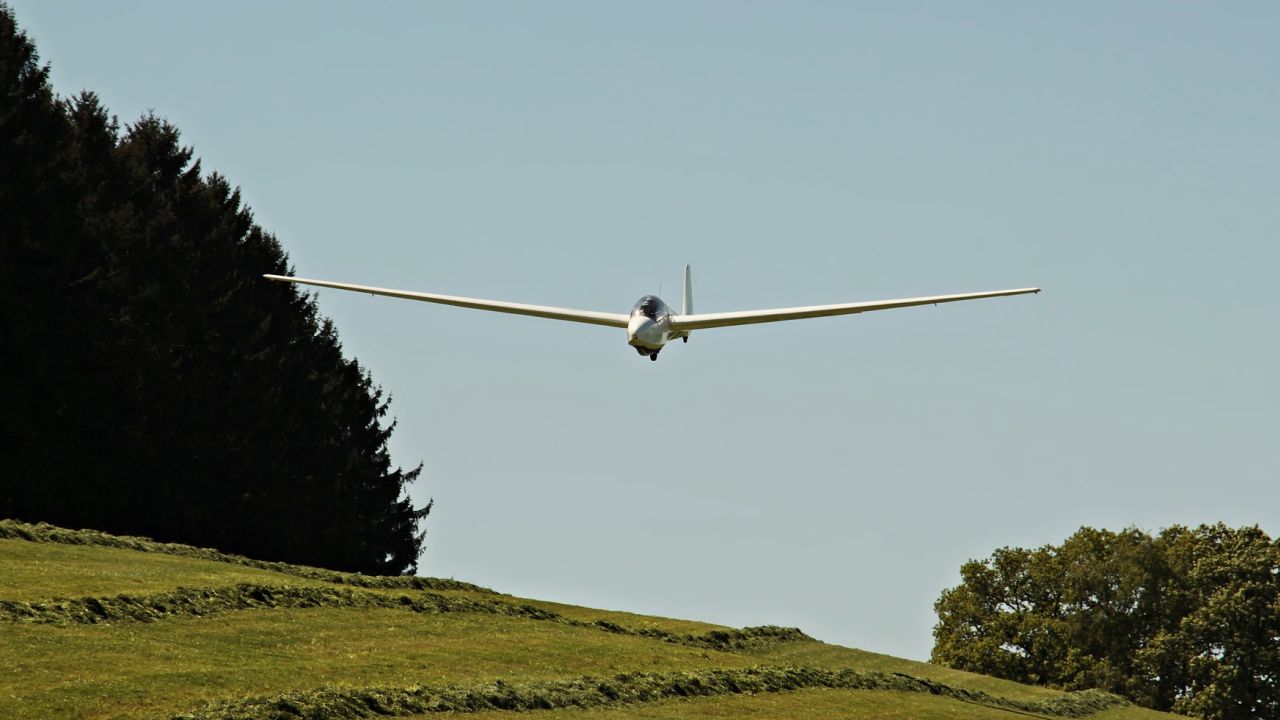 Polski pilot szybowca zginął na Słowacji. Jego maszyna zderzyła się z innym szybowcem podczas międzynarodowych zawodów