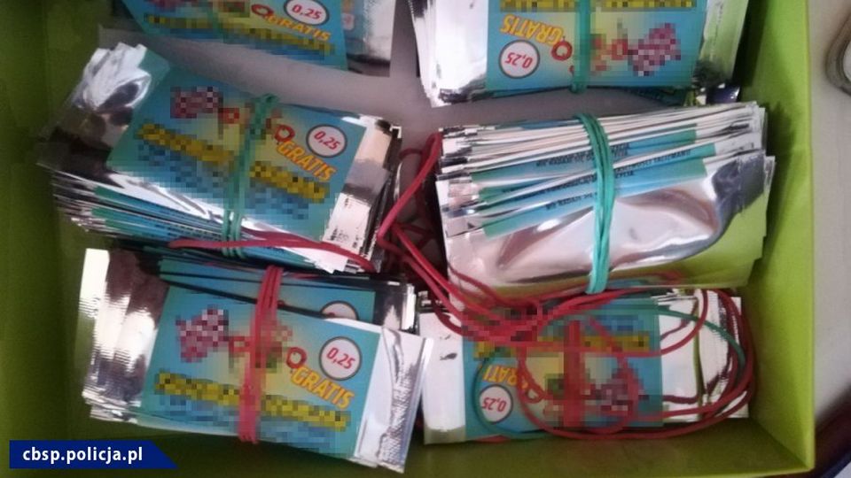 Prawie 4,5 tysiąca osób zatruło się w ubiegłym roku nowymi narkotykami. W Zachodniopomorskiem było blisko 100 takich interwencji. Ponad 160 osób w kraju zmarło - w regionie 10 - podaje Główny Inspektorat Sanitarny.