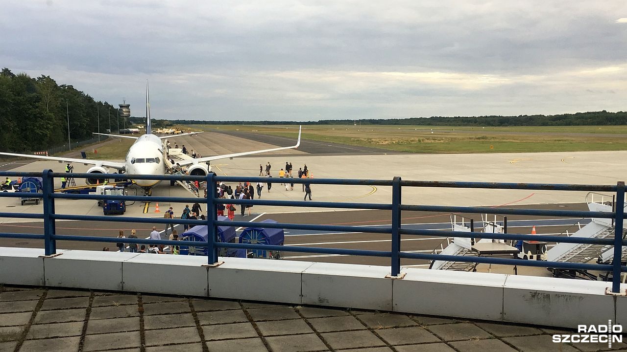Turyści, którzy czekali od piątku na powrót z greckiej wyspy Zakynthos wylądowali na lotnisku w Katowicach - Pyrzowicach.