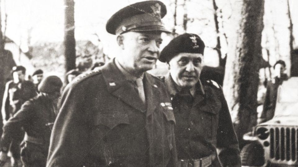 Pamięć poległych żołnierzy 1. Dywizji Pancernej generała Stanisława Maczka uczczono na Polskim Honorowym Cmentarzu Wojskowym w Ginneken w Bredzie w związku z 75. rocznicą wyzwolenia miasta przez maczkowców. Podczas uroczystości odczytano nazwiska poległych polskich żołnierzy i złożono kwiaty na ich grobach.