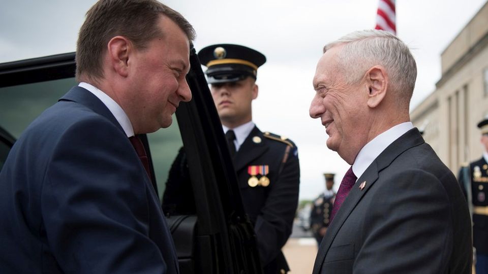 Minister Obrony Narodowej potwierdził informacje o zwiększeniu liczebności wojsk amerykańskich w Polsce. Odniósł się do publikacji dziennika Rzeczpospolita, w której mowa jest o powiększeniu kontyngentu.