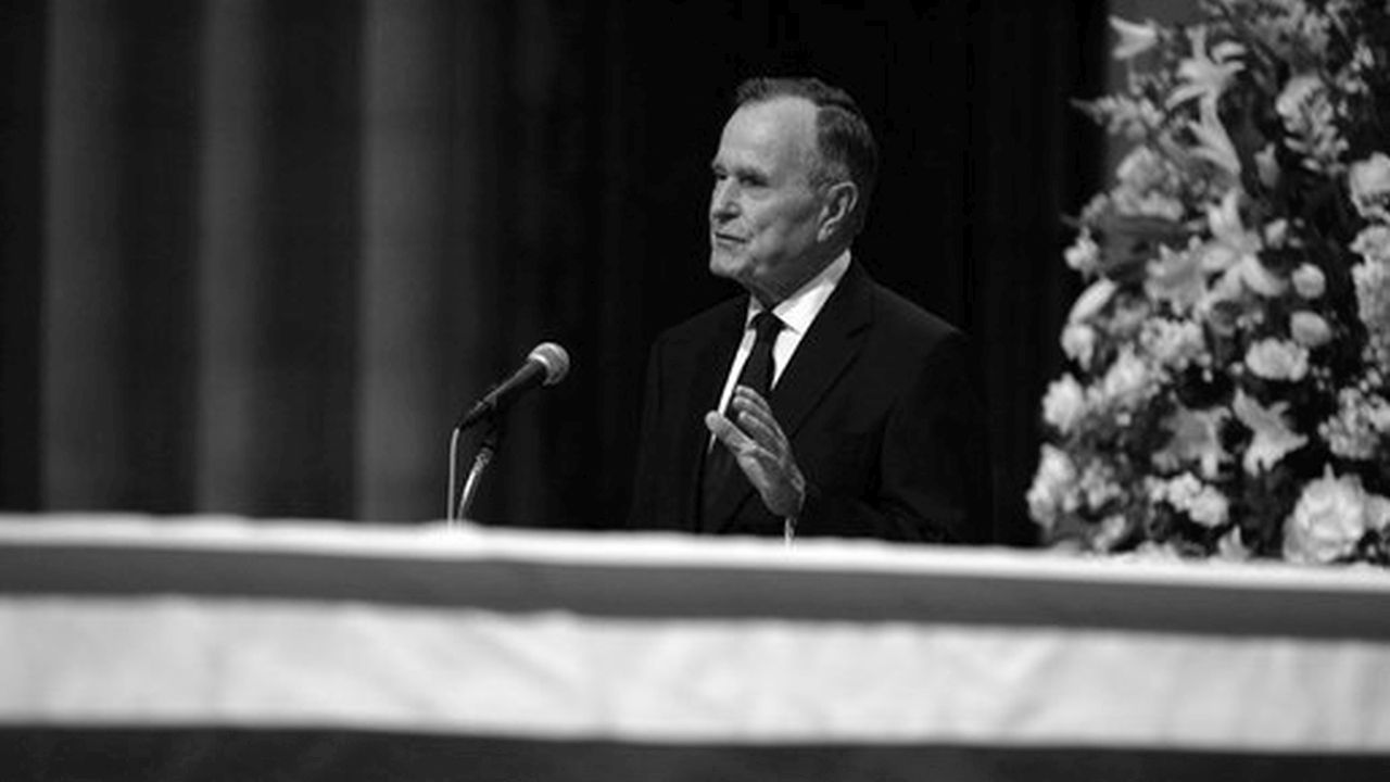 W Waszyngtonie zakończyły się główne państwowe uroczystości pożegnania zmarłego w weekend Georga Busha seniora. Trumna z ciałem 41. prezydenta Stanów Zjednoczonych powróciła do Teksasu, gdzie w czwartek - tylko w gronie rodzinnym - odbędzię się ostatni pochówek.