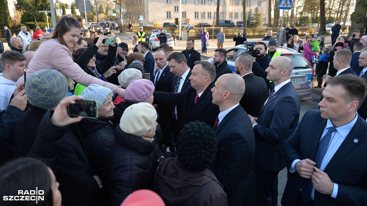Prezydent Andrzej Duda odwiedził w poniedziałek nasz region. W Choszcznie zapewnił, że polski rząd realizuje politykę równomiernego rozwoju, dlatego problemy małych miejscowości są tak ważne.