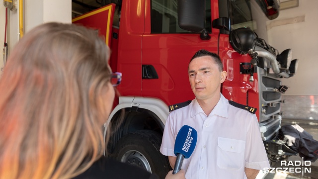 W Polsce jest prawie 30 tysięcy strażaków zawodowych i 700 tysięcy służących w formacjach ochotniczych. Fot. Robert Stachnik [Radio Szczecin] Poszliby dla nas w ogień! Święto Straży Pożarnej [WIDEO, ZDJĘCIA]