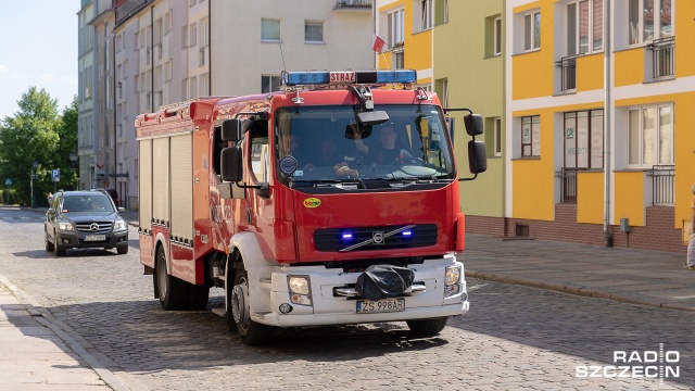 W Polsce jest prawie 30 tysięcy strażaków zawodowych i 700 tysięcy służących w formacjach ochotniczych. Fot. Robert Stachnik [Radio Szczecin] Poszliby dla nas w ogień! Święto Straży Pożarnej [WIDEO, ZDJĘCIA]