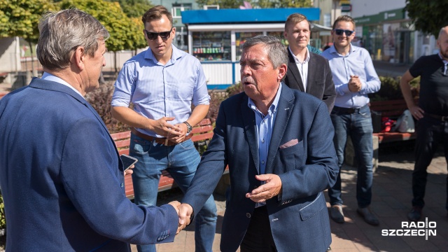 Wybory samorządowe zaplanowano na 21 października. Fot. Robert Stachnik [Radio Szczecin] Mieszkańcy pytali, Sochański odpowiadał [ZDJĘCIA]