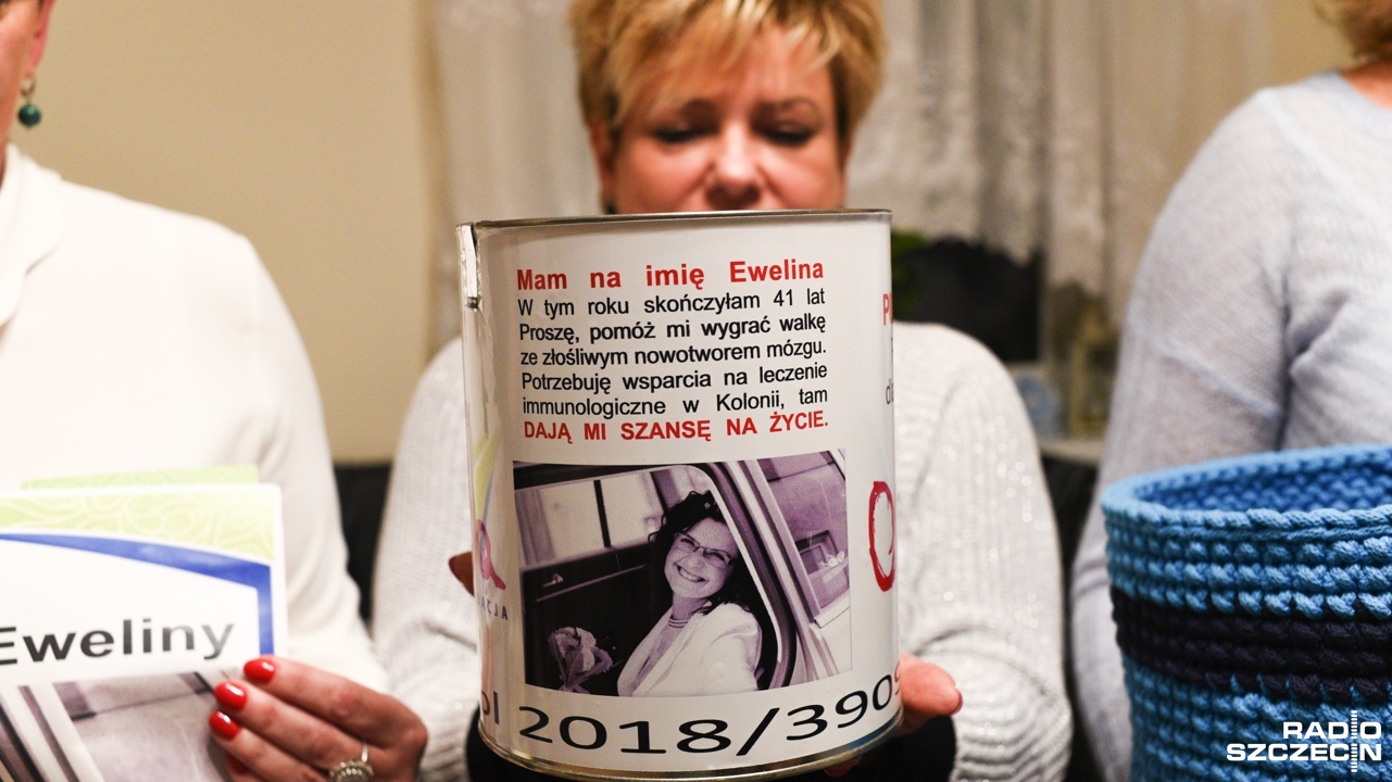 Glejak się zmniejsza, ale droga do zwycięstwa jest jeszcze długa. Ewelina Jackowiak z Maszewa rozpoczęła 3 rundę walki z nowotworem, a rodzina i przyjaciele rozpoczęli kolejną zbiórkę pieniędzy, aby kobieta mogła dokończyć terapie w klinice w Kolonii.