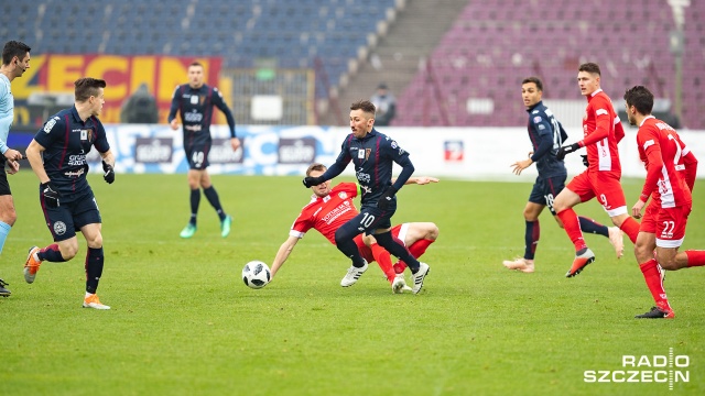 Pogoń Szczecin - Miedź Legnica 2:0 (0:0). Fot. Robert Stachnik [Radio Szczecin] Czwarte z rzędu zwycięstwo Pogoni. Dwie bramki Guarrotxeny [WIDEOx2, DUŻO ZDJĘĆ]