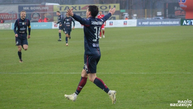 Pogoń Szczecin - Miedź Legnica 2:0 (0:0). Fot. Małgorzata Elmerych [Radio Szczecin] Czwarte z rzędu zwycięstwo Pogoni. Dwie bramki Guarrotxeny [WIDEOx2, DUŻO ZDJĘĆ]