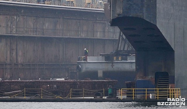 Koreańczycy z Północy pracują w stoczni w Policach, a jedna z największych amerykańskich gazet pisze o tym duży tekst. W New York Timesie znalazł się krytyczny materiał o obywatelach reżimu zatrudnionych w stoczni.