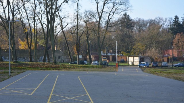 Czwarta w województwie placówka WORD-u, gdzie kursanci będą mogli zdawać egzamin na prawo jazdy. Szczeciński Wojewódzki Ośrodek Ruchu Drogowego otwiera kolejne miejsce w Barlinku. Bliżej będą mieli przyszli kierowcy z powiatów pyrzyckiego, myśliborskiego czy choszczeńskiego.