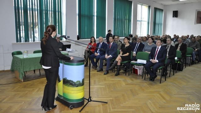 O znaczeniu rybactwa śródlądowego i możliwościach sięgania po unijne dotacje dyskutowano w piątek na konferencji, którą zorganizował Ośrodek Doradztwa Rolniczego w Barzkowicach.