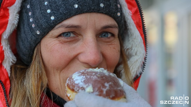 Są z marmoladą, czekoladą i budyniem - to pączki, którymi dziś częstujemy naszych słuchaczy. Z okazji Tłustego Czwartku razem z Cukiernią Domową mamy dla Was kilkaset słodkich przysmaków.